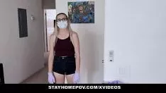 Redare Directoarea Tarfulita Face Sex Cu Masca La Gat