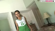 Reproducir El hombre del abdomen bien trabajado enamora a esta chica