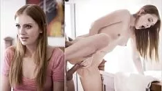 Jouer L'adolescente vuole fare sesso anale