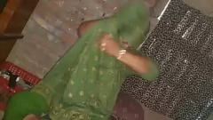 Afspelen Grote borsten en natte poesje masturbatie live seks met femomantor321