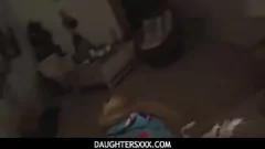 Redare Stepdad nu poate rezista ispitei tinerilor Casey Ballerini