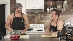 Play Muscular Hunks in Speedos: The Good, the Bad, and the Sexy!!