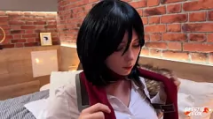 تشغيل ركوب إرين ييغر القاسي: يأخذ ميكاسا شاعر مشتت مزدوج في رعاة البقر و doggystyle