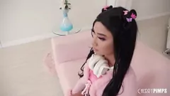 Jouer Petite Asian Avery Black dans une rencontre hardcore intense avec Oliver Davis
