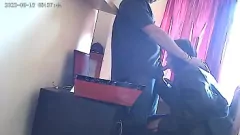 Jouer Le secrétaire aux gros seins se fait coquine dans le bureau: pipe publique et creampie